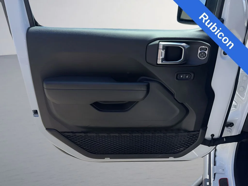 Used 2024 White Jeep Rubicon image 19