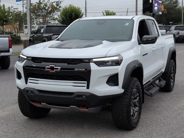 Used 2024 White Chevrolet ZR2 image 7