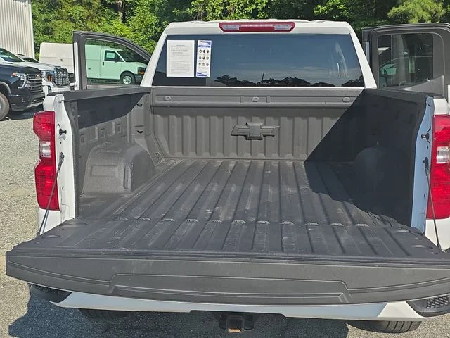 Used 2025 White Chevrolet Custom image 13