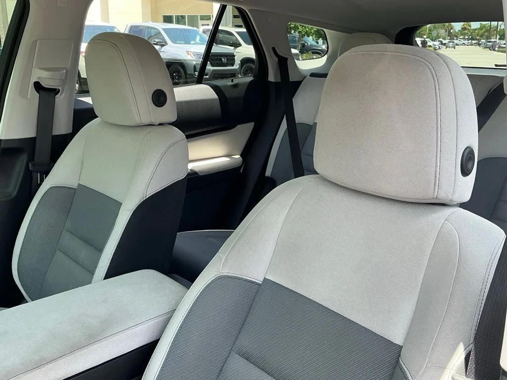 Used 2025  Honda EX image 27