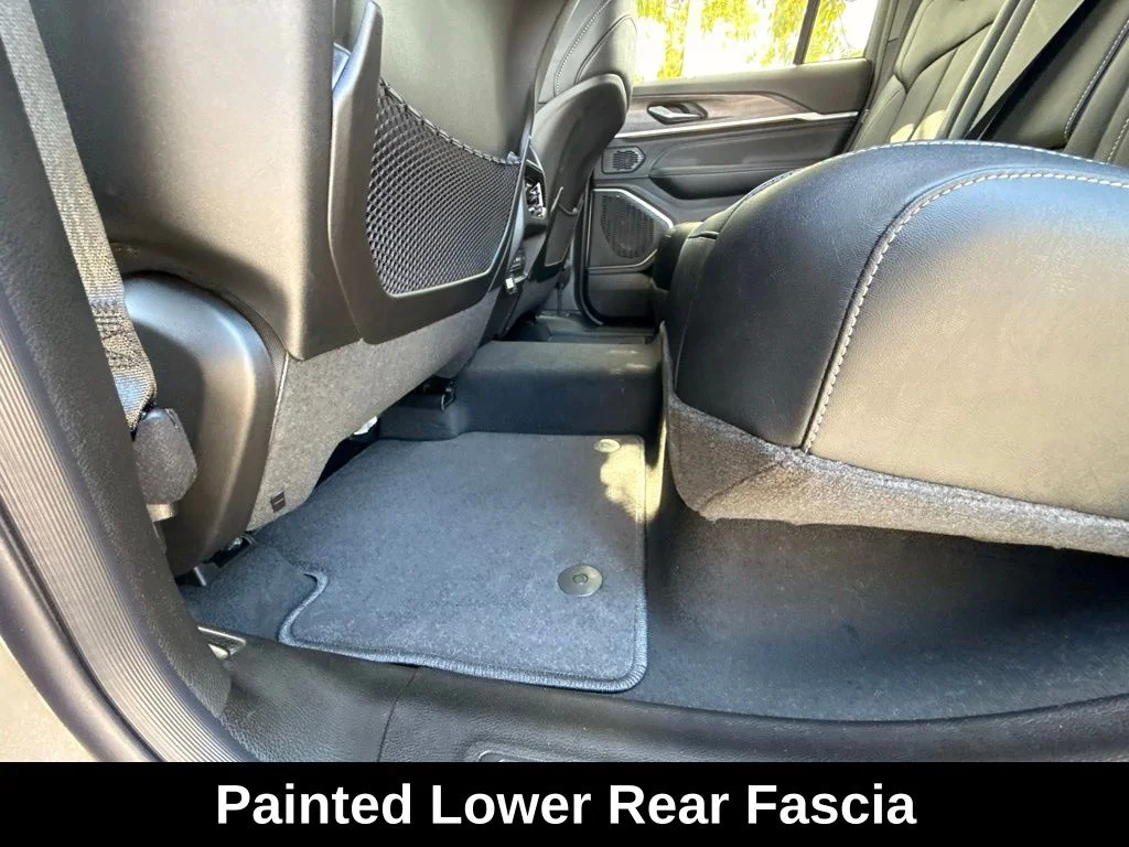 New 2026 Baltic Gray Metallic Clear-Coat Exterior Paint Jeep Limited Reserve image 27