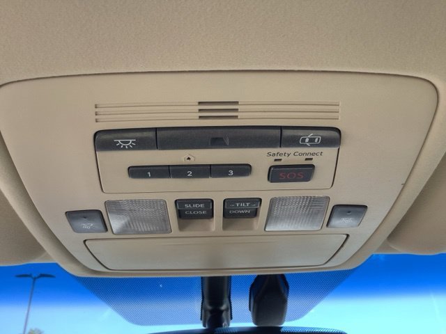 Used 2010 Starfire Pearl Lexus 350 image 34