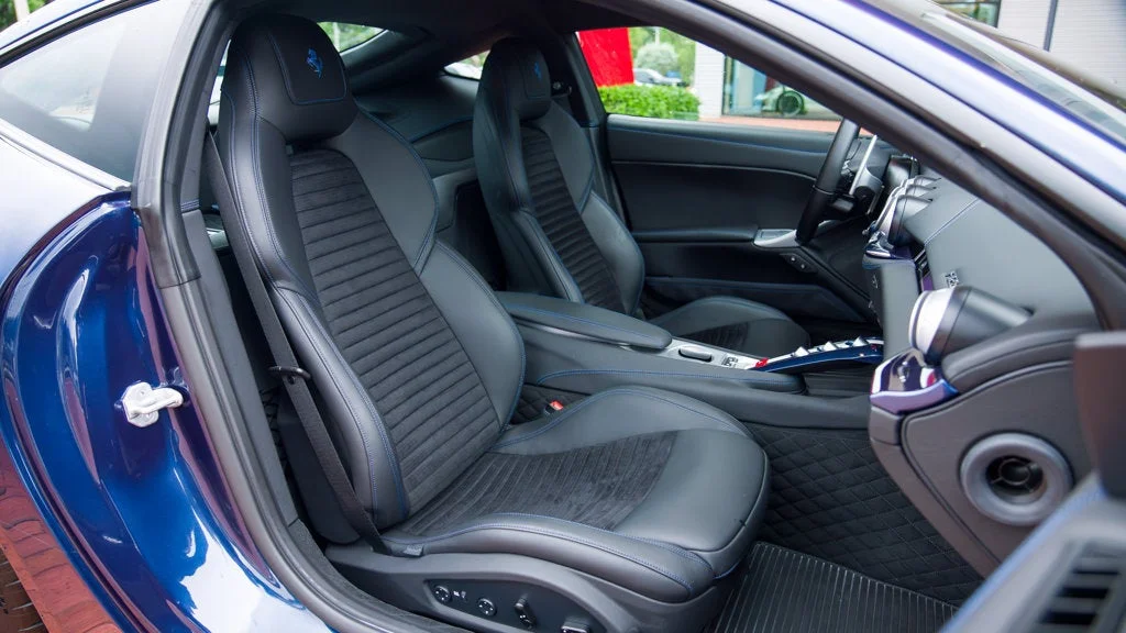 Used 2017 Blu Swaters Ferrari Berlinetta image 28