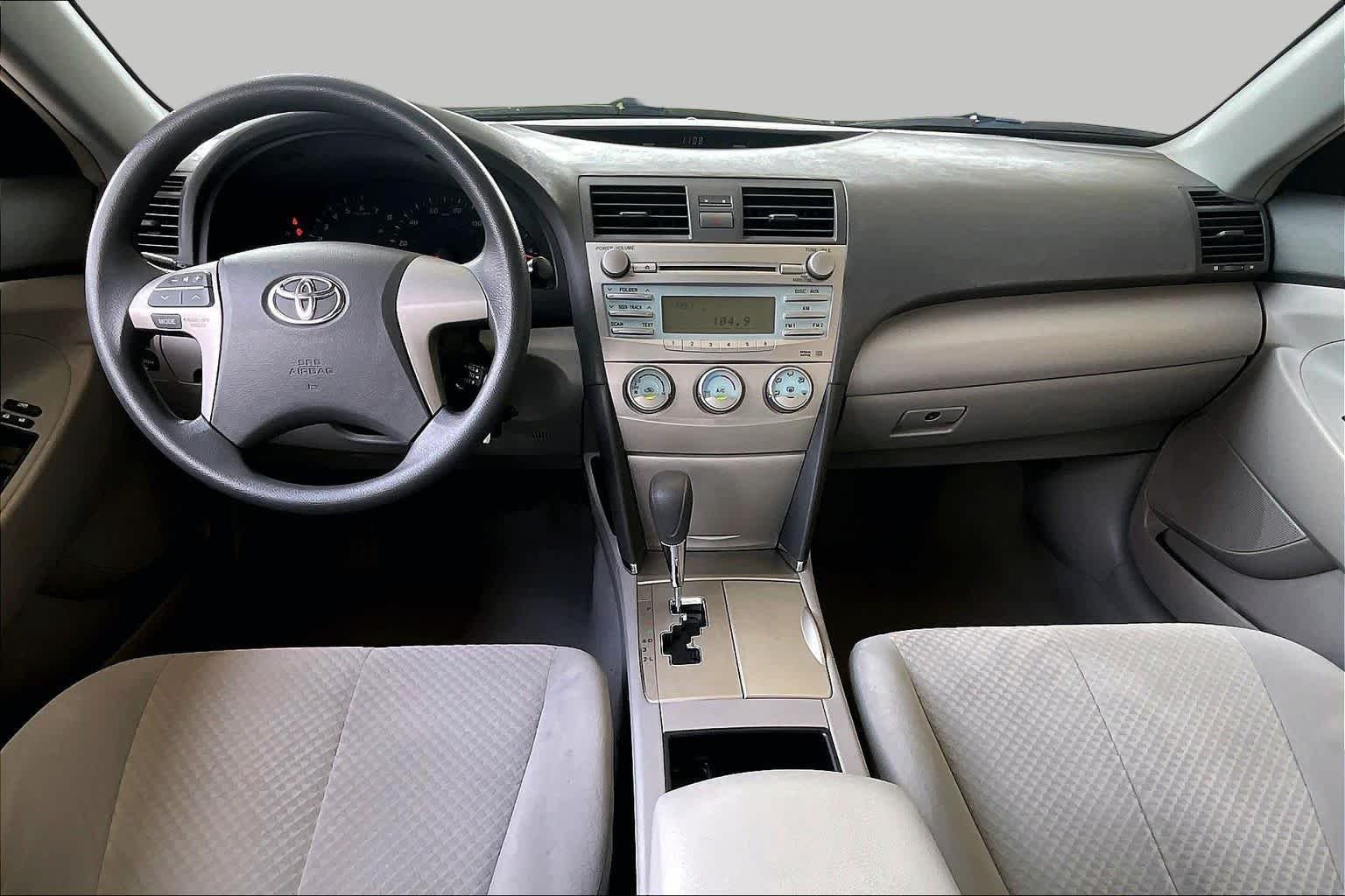 Used 2009 Super White Toyota  image 13