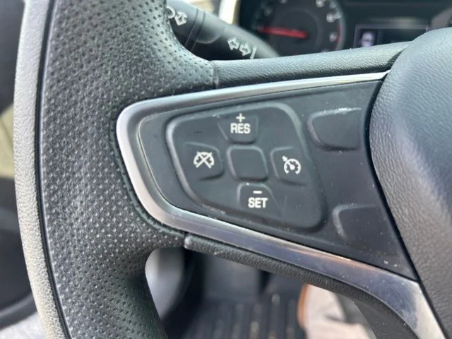 Used 2022 White Chevrolet LT image 14