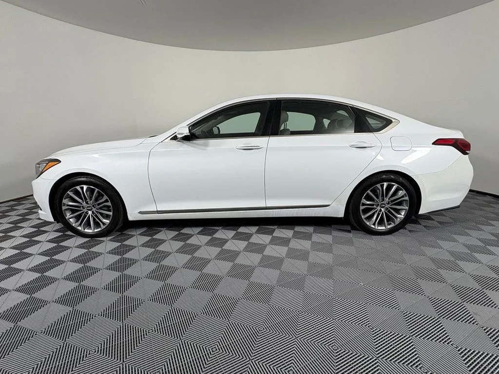 Used 2017 White Genesis 3.8 image 13