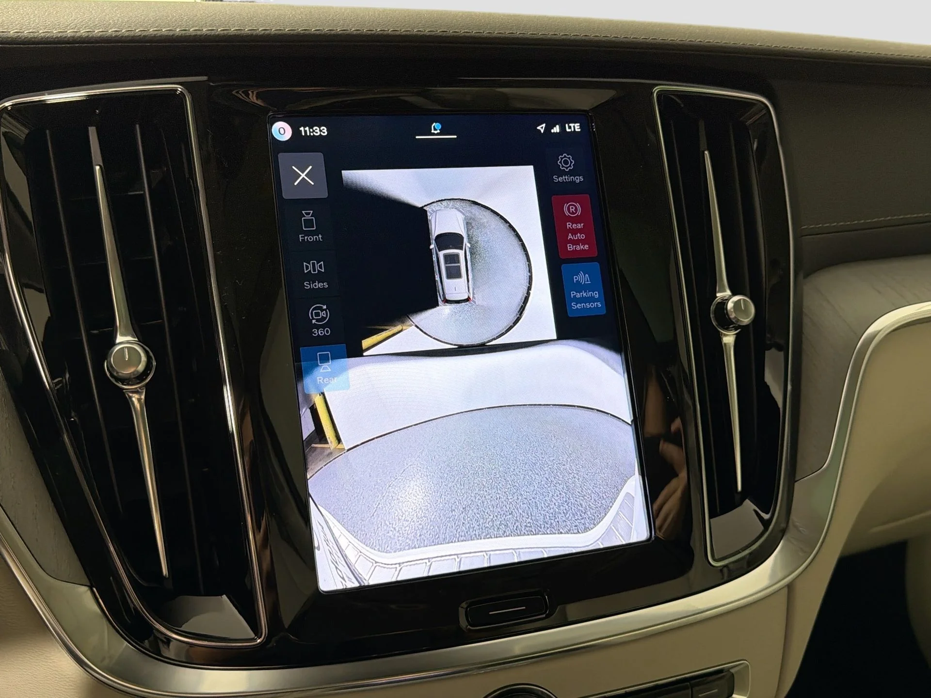 New 2026 Crystal White Volvo Ultra image 13