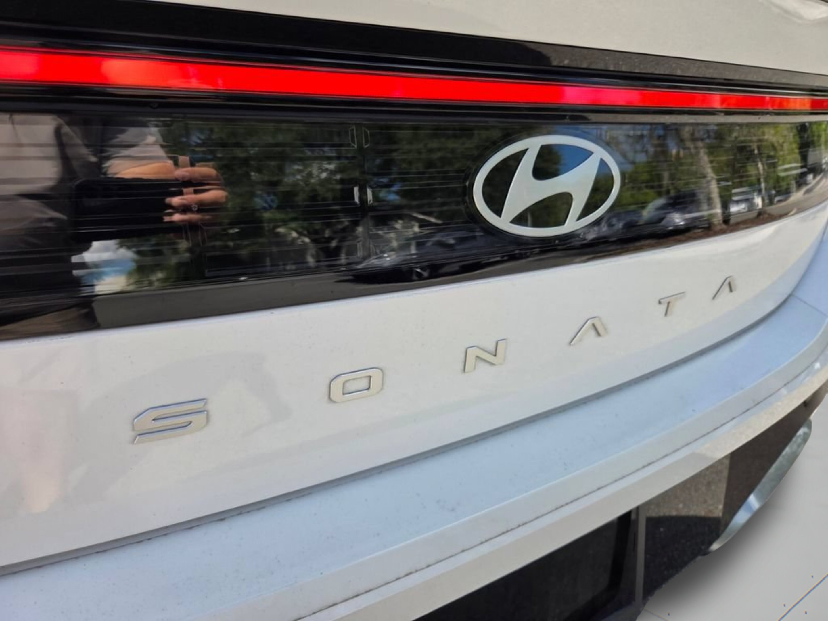 Used 2024 Serenity White Hyundai SEL image 14