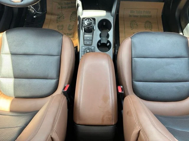 Certified Used 2024 Oxford White Ford Badlands image 13