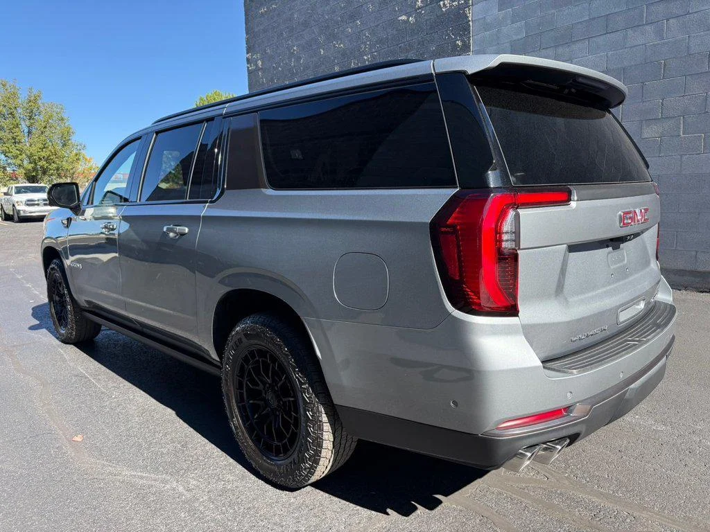 Used 2026 Sterling Metallic GMC AT4 ULTIMATE image 5