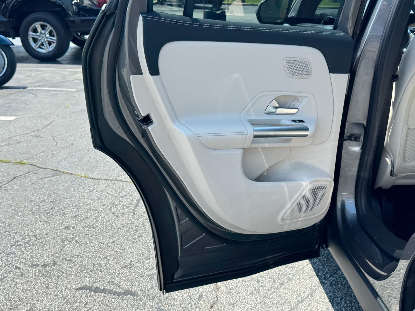 New 2026 Mountain Grey Metallic Mercedes-Benz GLA 250 image 34