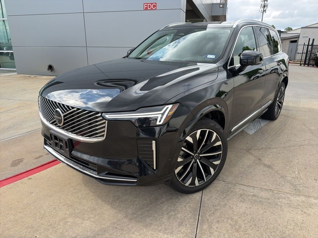 2025 Volvo XC90 B6 Plus Bright 7-Seater 4WD's photo