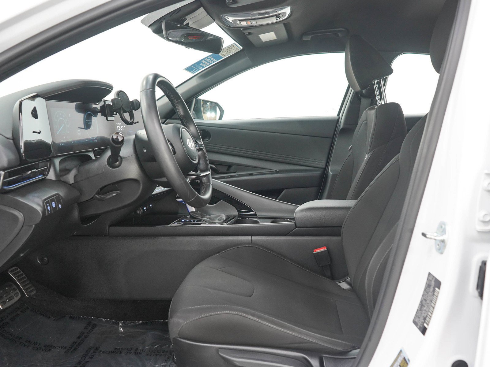 2025 Hyundai Elantra Blue - Photo 22