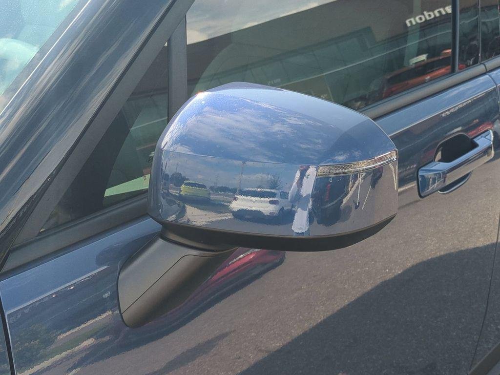 New 2027 Blue Hyundai SEL FWD image 12