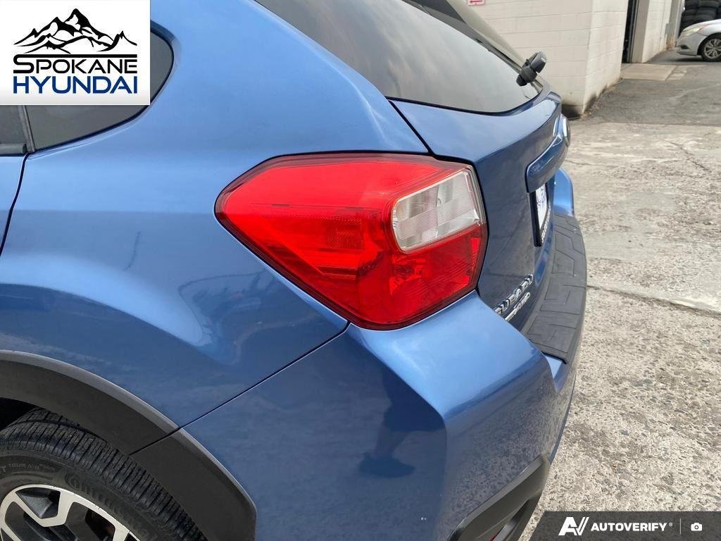 Used 2016 Quartz Blue Pearl Subaru Limited image 14
