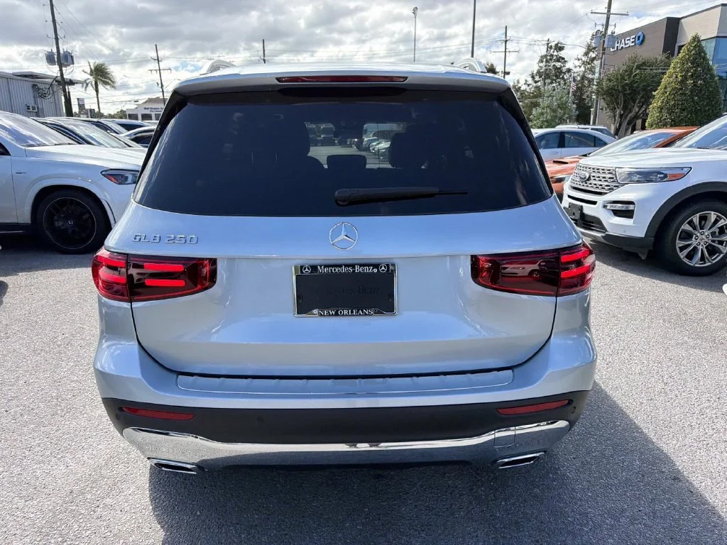 Certified Used 2026 Silver Mercedes-Benz GLB 250 image 6