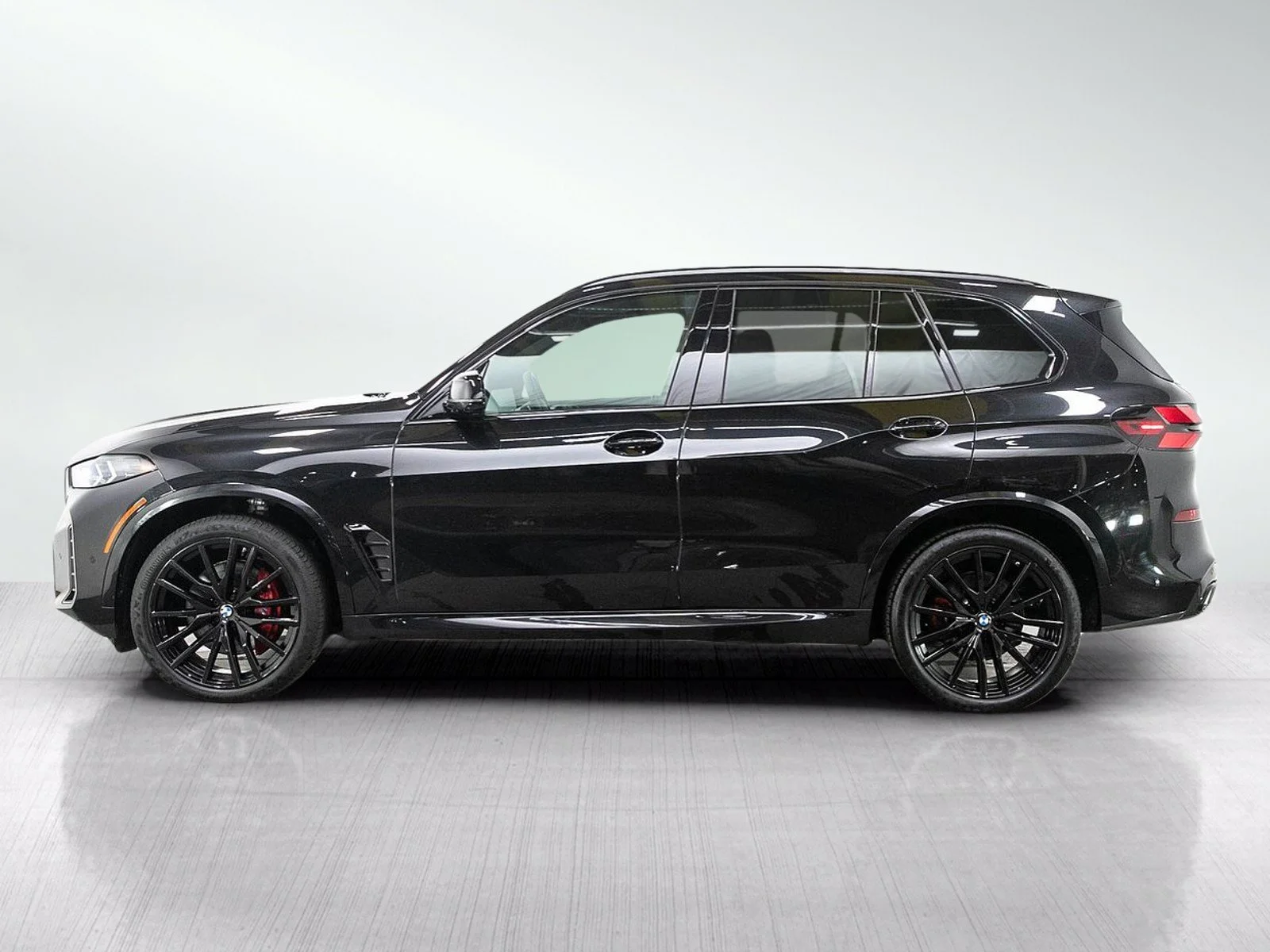 Used 2024 BMW X5 40i with VIN 5UX23EU08R9U73398 for sale in Wayzata, Minnesota