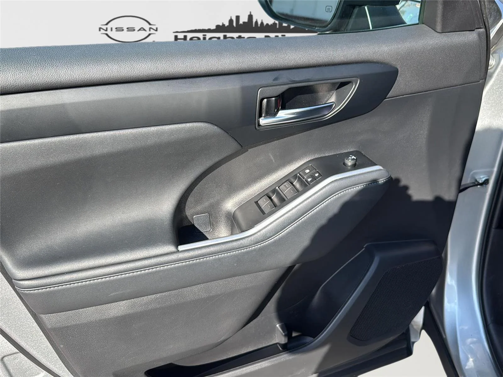 2023 Toyota Highlander XLE - Photo 12