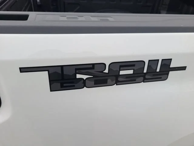 New 2026 Summit White Chevrolet LT image 32