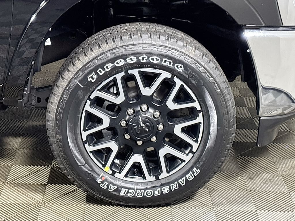 New 2026 Diamond Black Crystal Pearl-Coat Exterior Paint RAM Limited image 24