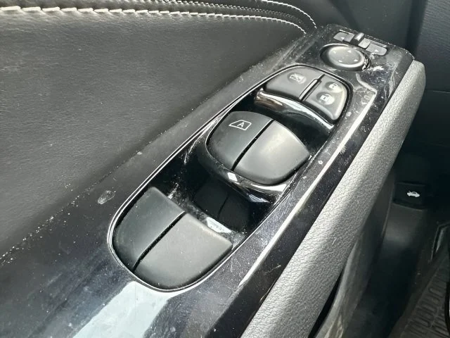 Used 2023 Gun Metallic Nissan 2.5 SL image 14