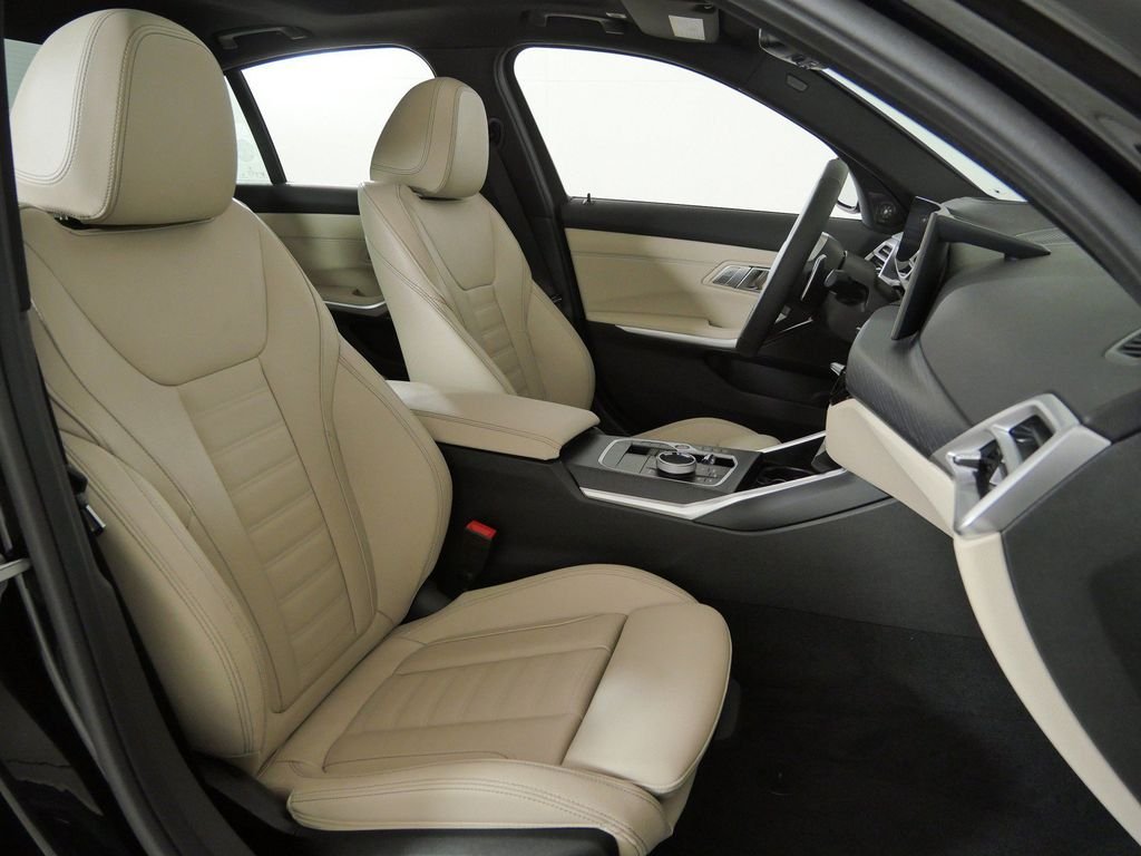 New 2026 Black Sapphire Metallic BMW 330i xDrive image 21