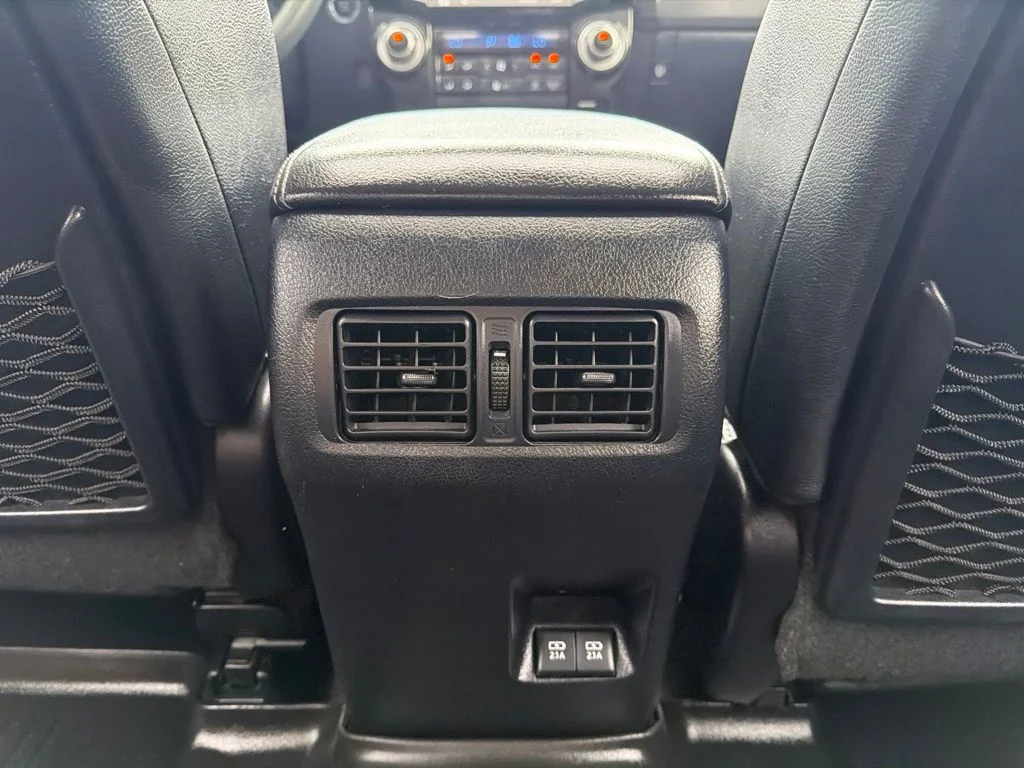 Used 2021 White Toyota Nightshade image 18