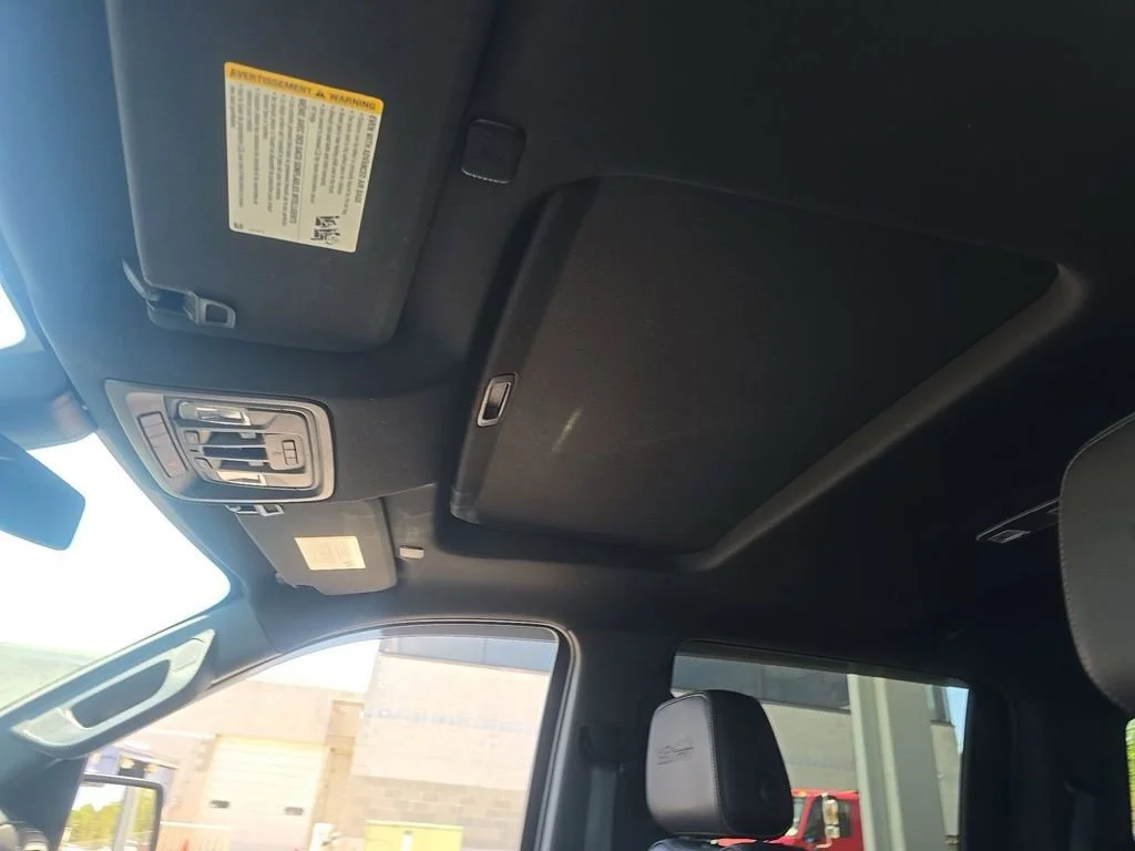 Used 2020 Blue Chevrolet High Country image 10