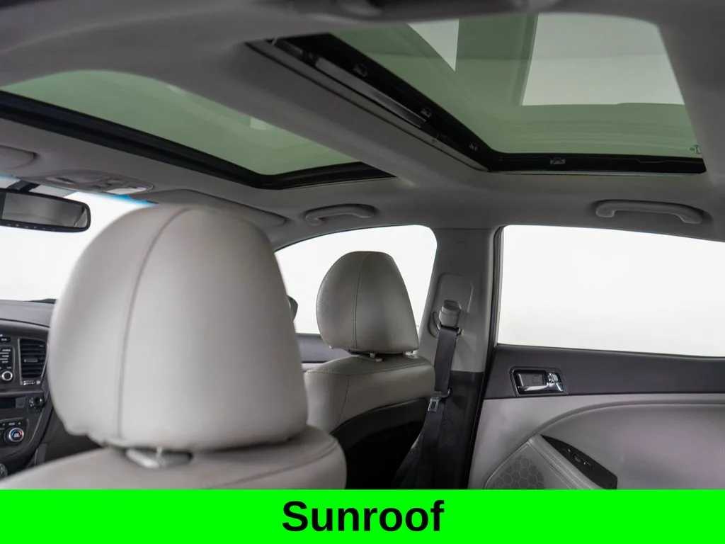 Used 2012 Silver Kia EX image 11