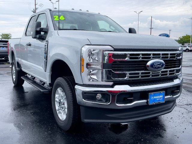 New 2026 Avalanche Ford XLT image 4