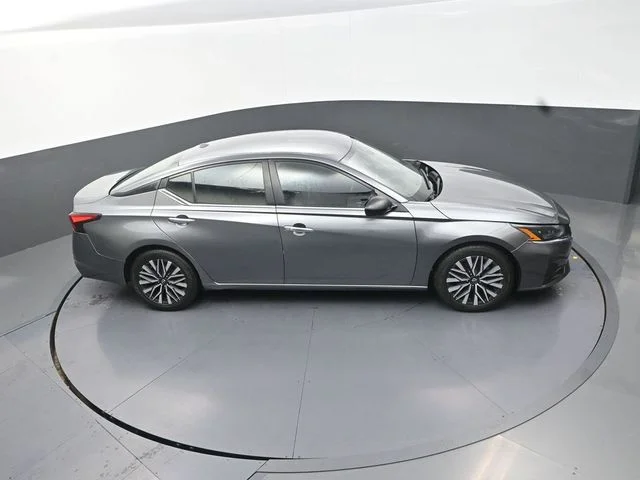 Used 2024 Gray Nissan 2.5 SV image 18