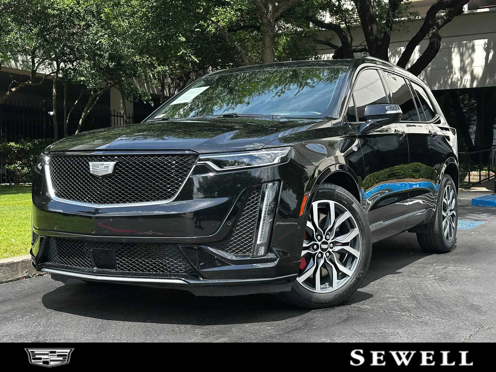 2023 Cadillac XT6 Sport Auto 4WD's photo