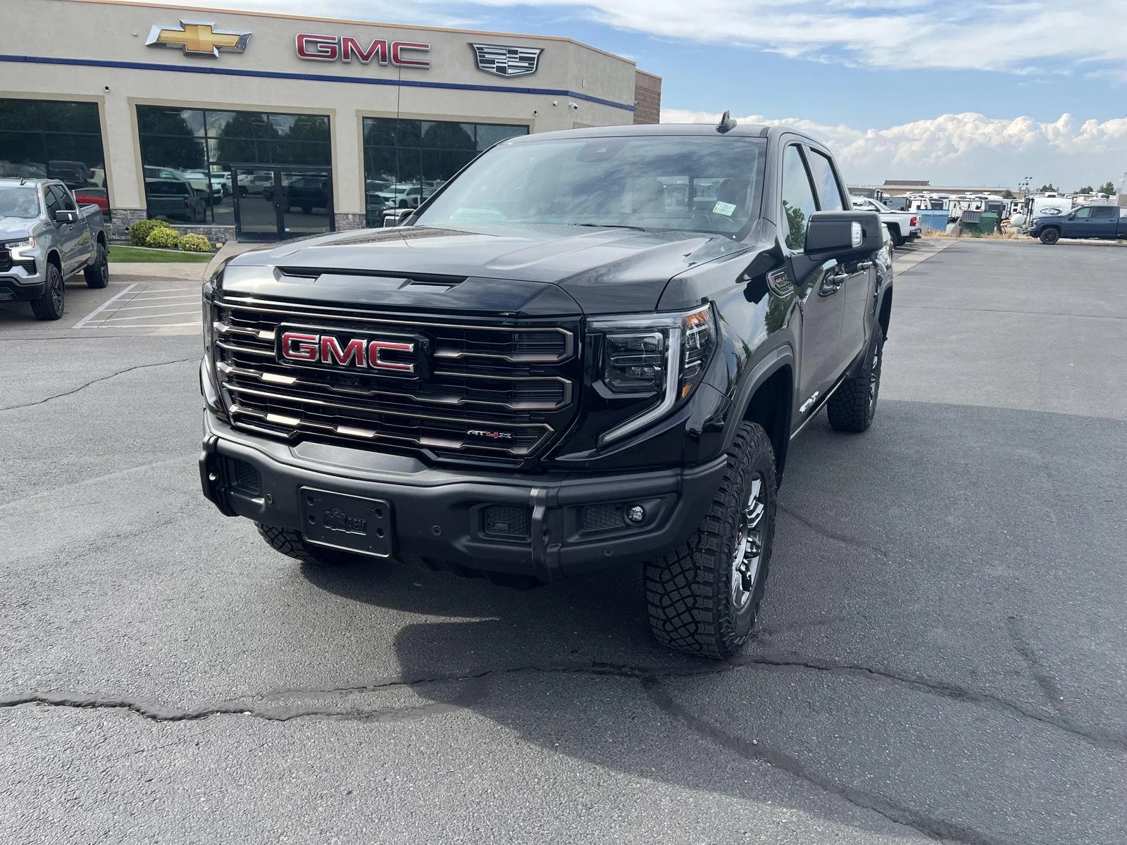 2026 GMC Sierra 1500 AT4X - Photo 9
