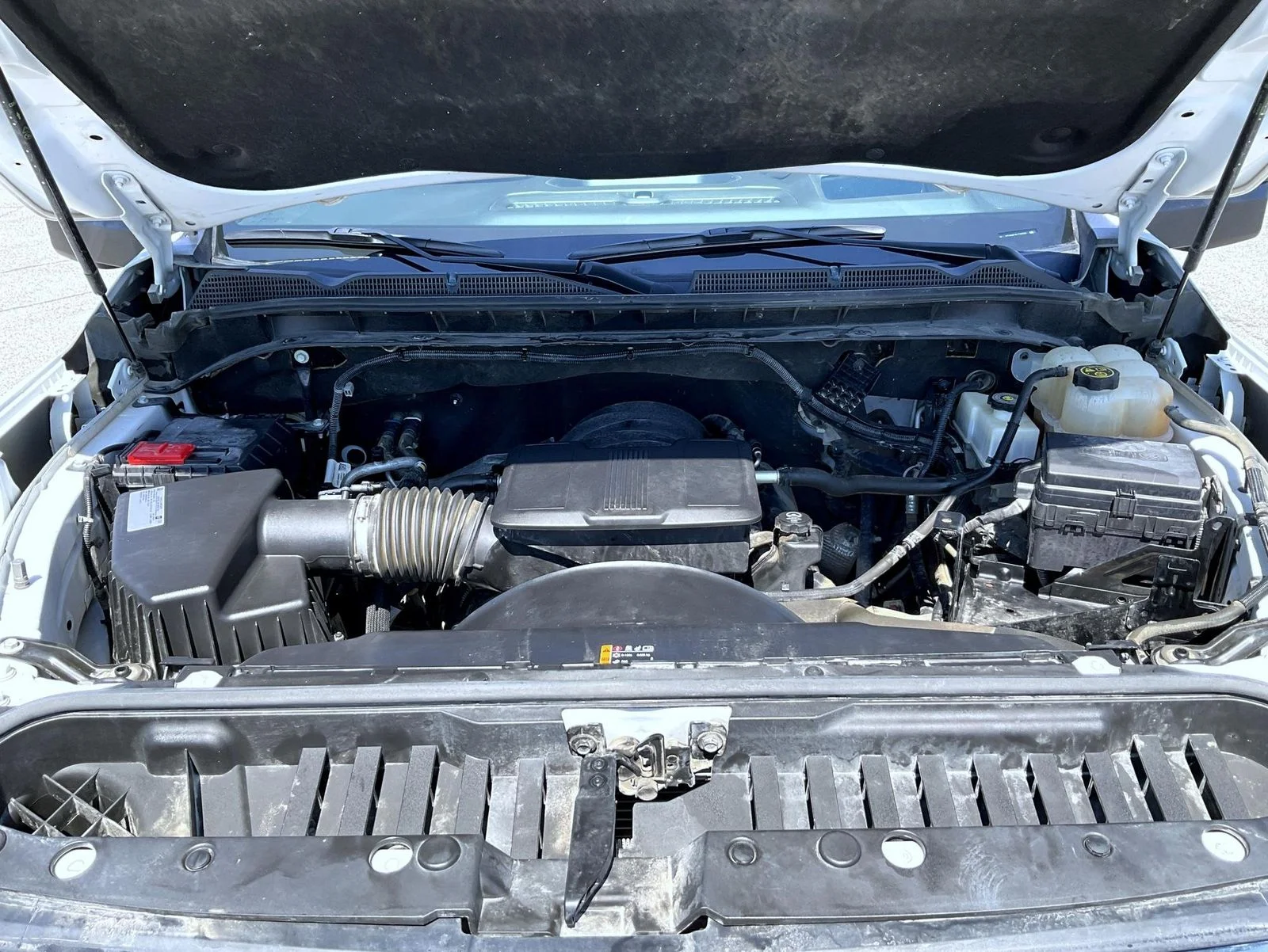 Used 2020 White GMC Denali image 24