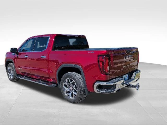 Used 2022 Red GMC SLT image 5