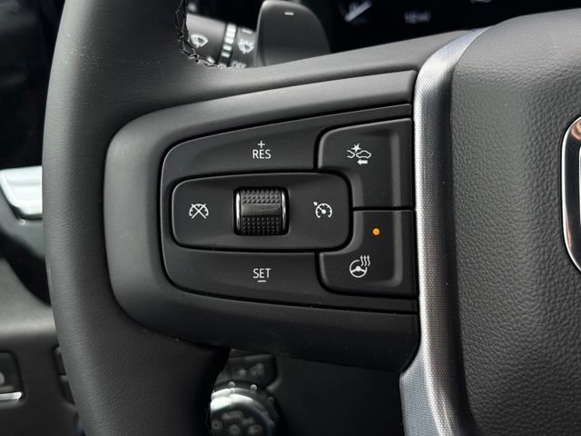 New 2026 Summit White GMC Elevation image 22