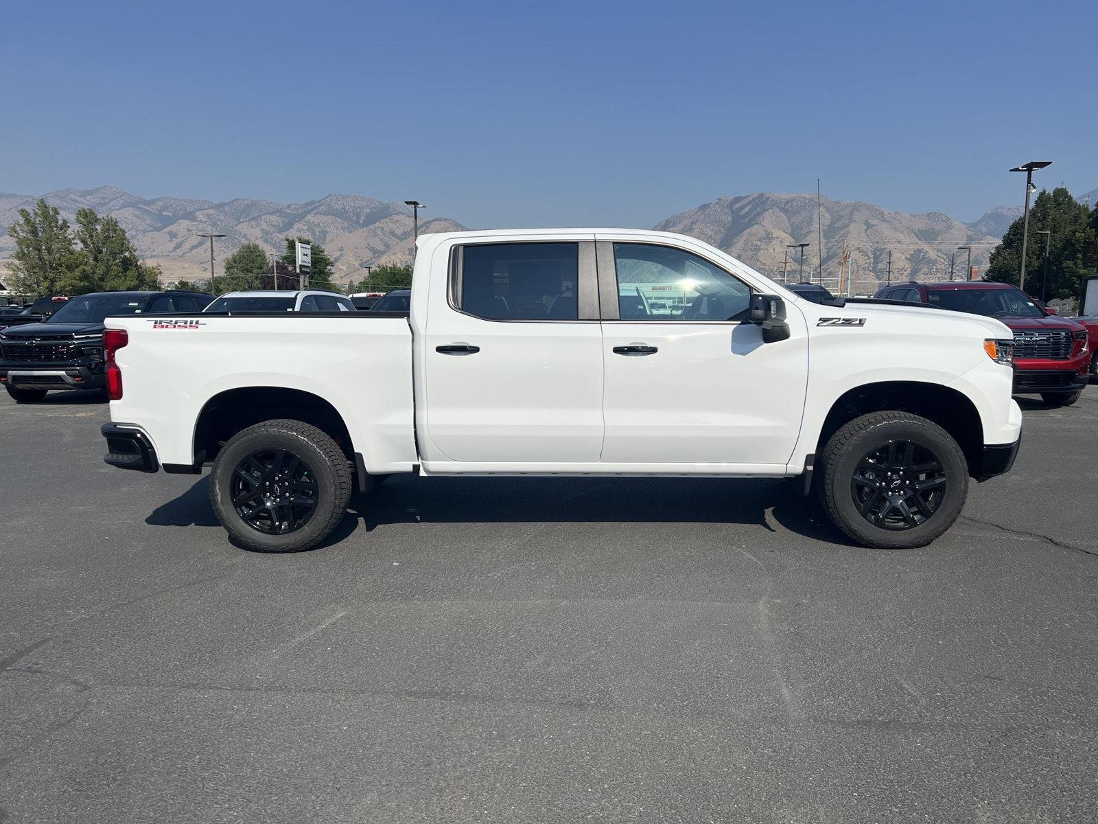 New 2026 Summit White Chevrolet LT Trail Boss image 6
