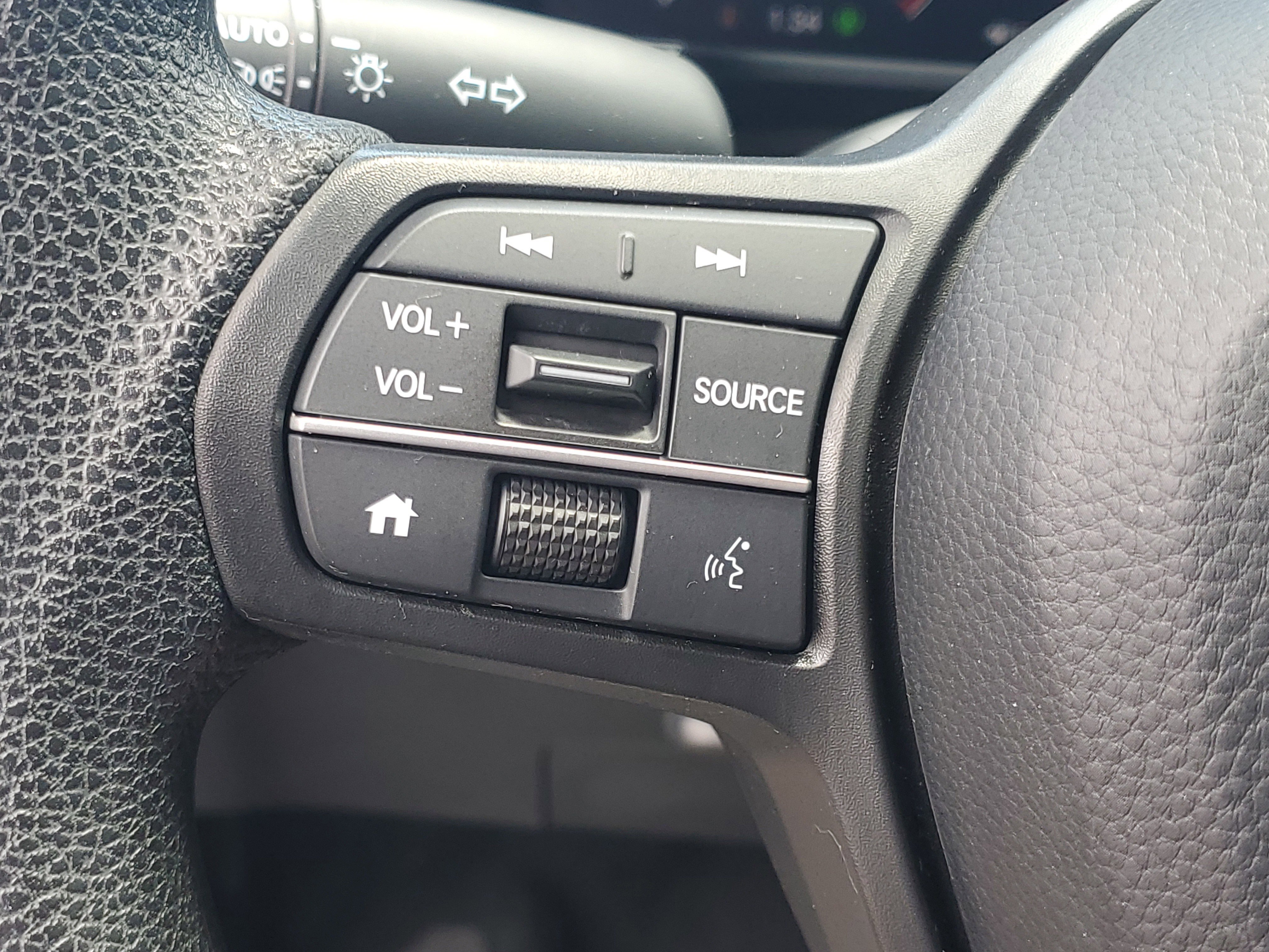 Used 2024 Meteorite Gray Metallic Honda LX image 21