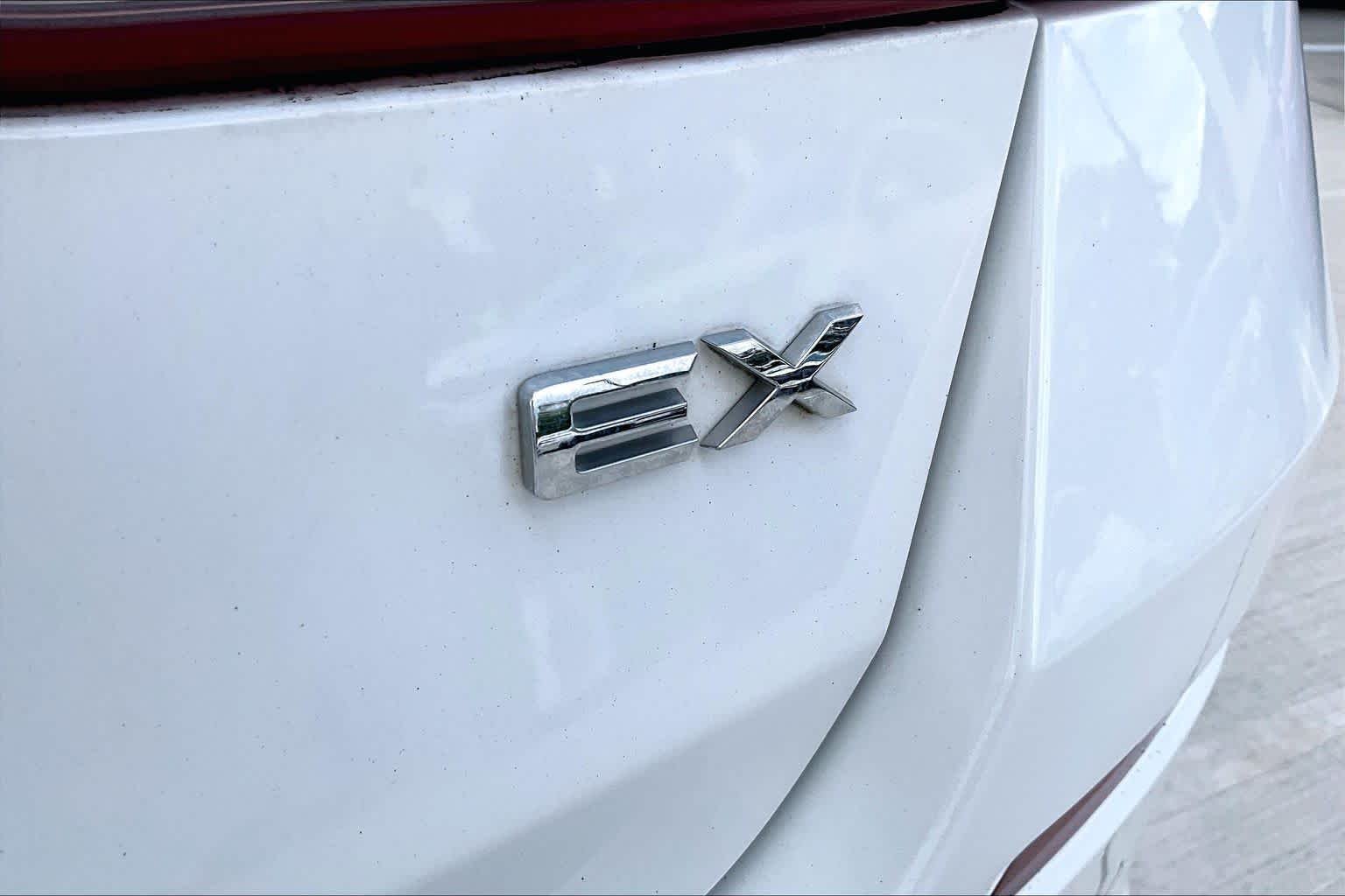 Used 2019 Snow White Pearl Kia EX image 10