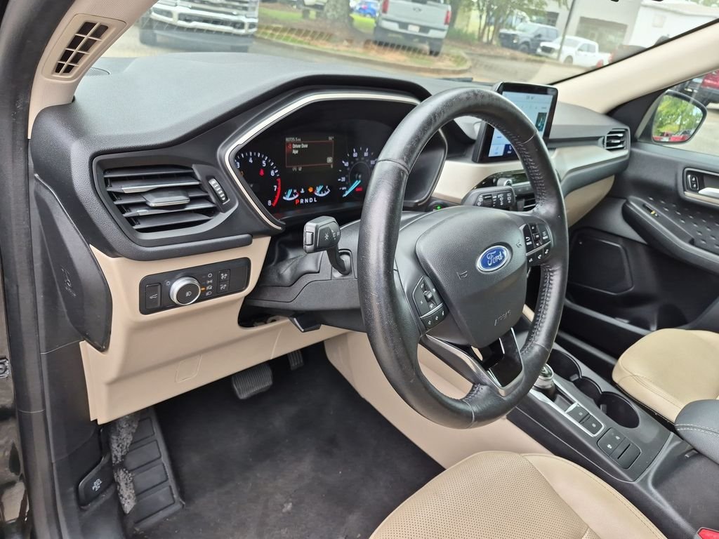 Used 2020 Black Metallic Ford SEL image 32