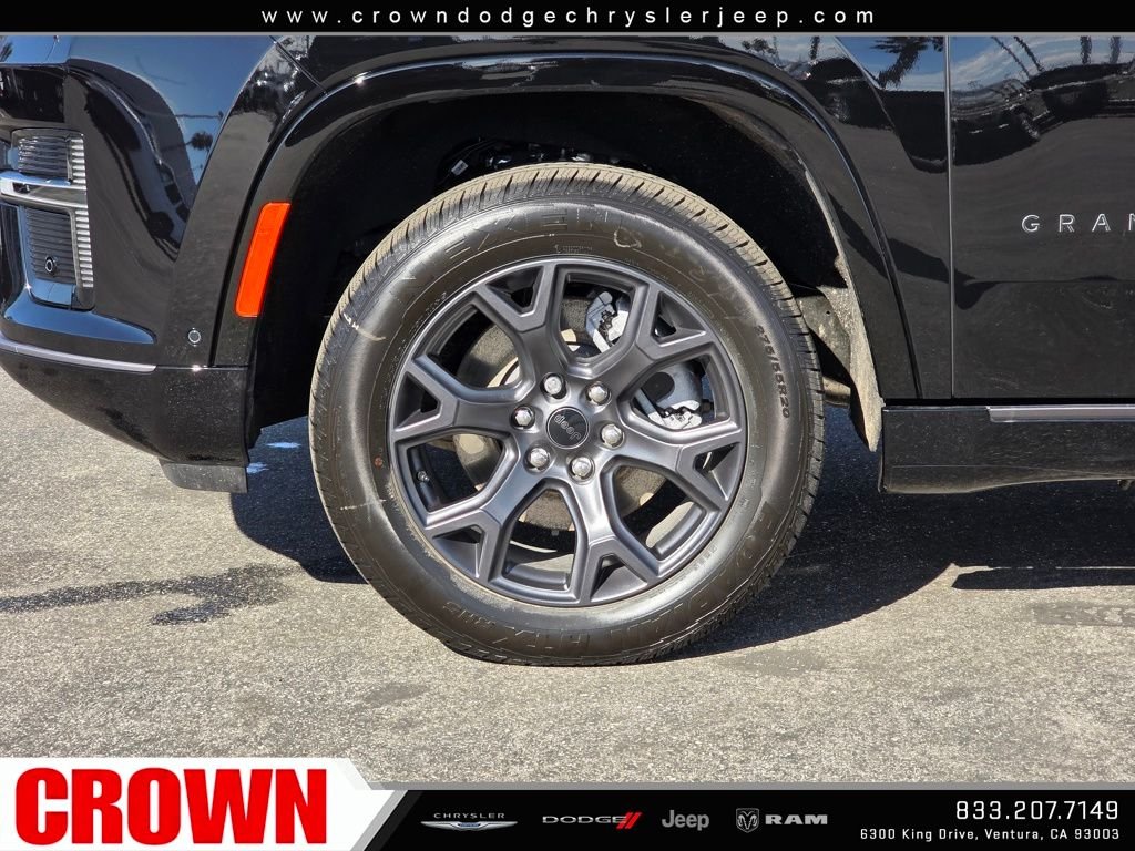New 2026 High Gloss Black Exterior Paint Jeep Limited Altitude image 9