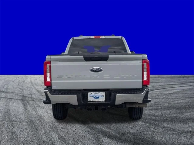 Certified Used 2025 Avalanche Ford XLT image 5