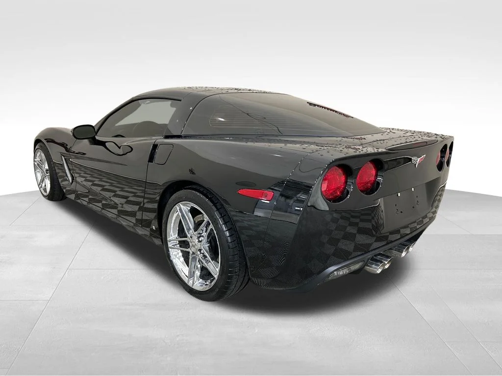 Used 2008 Black Chevrolet Base image 3