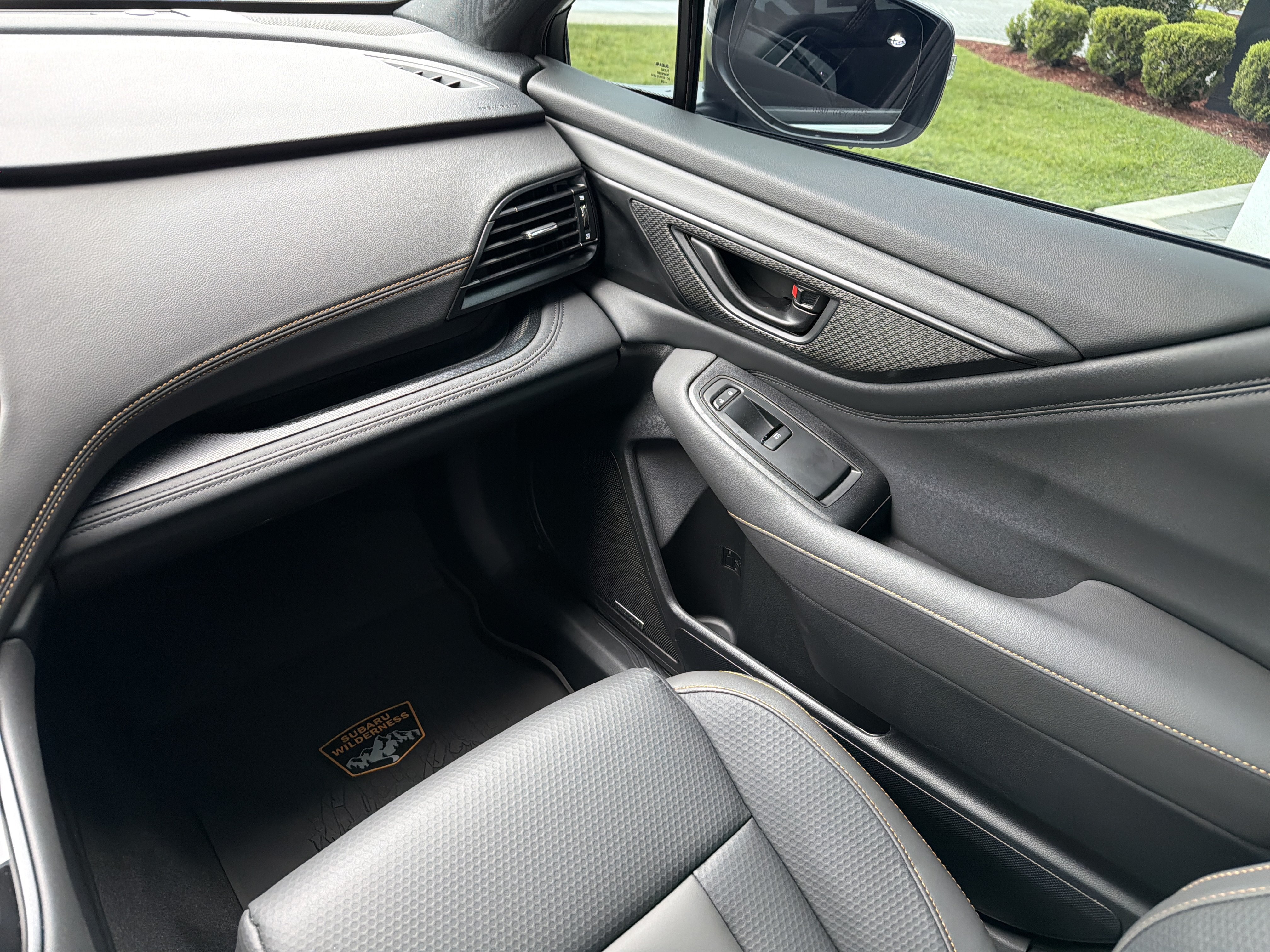 Certified Used 2025 Crystal White Pearl Subaru Wilderness image 22