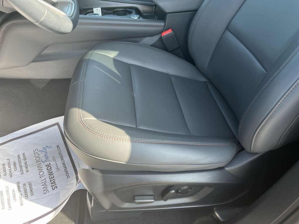 Used 2025 Black Ford Active image 12