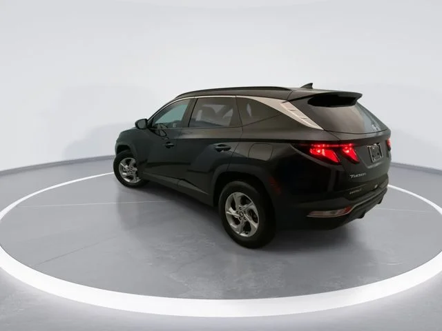 Used 2024 Black Hyundai SEL image 4