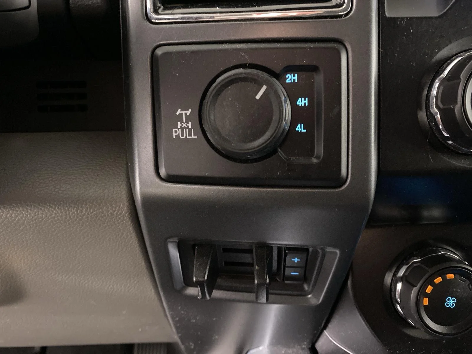 Used 2021 Agate Black Ford XLT image 23