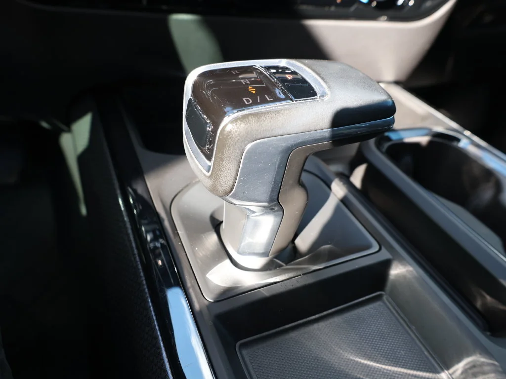 Used 2024 Gray Chevrolet ZR2 image 27