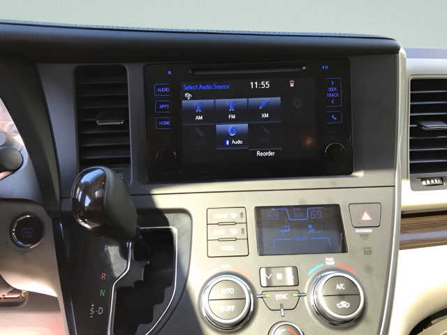 Used 2017 Red Toyota XLE image 19