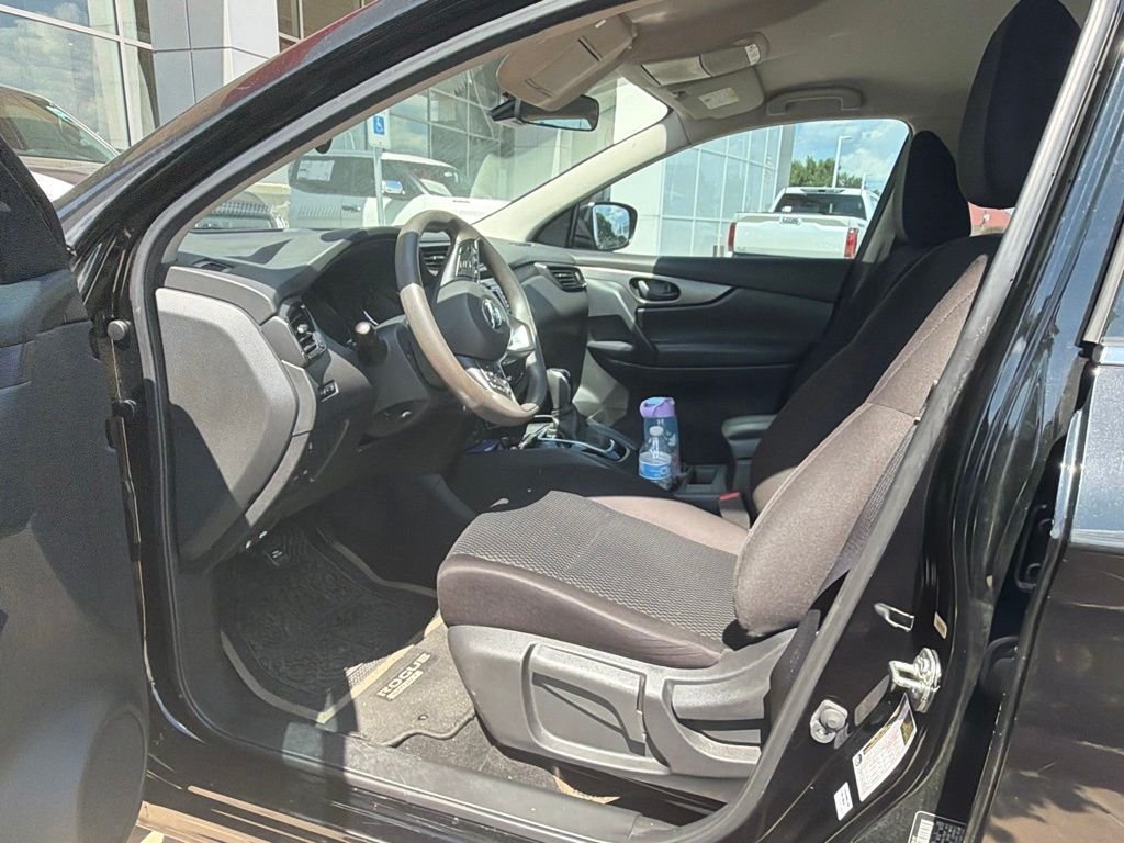 Used 2022 Black Nissan S image 13